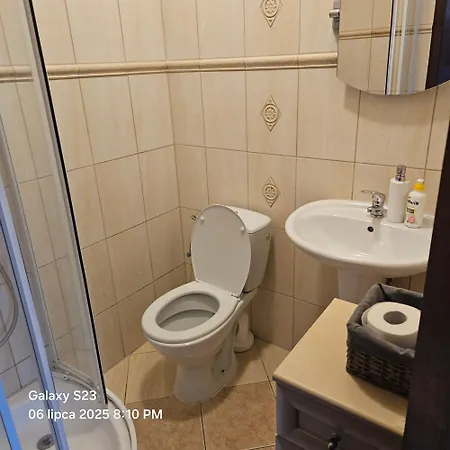 Dom Dla 10 Osob Nowecin